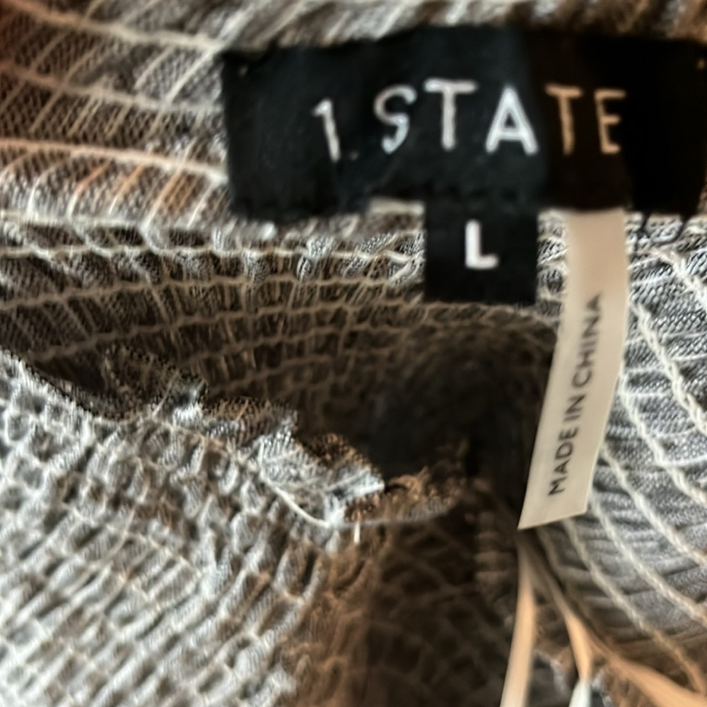 3/$30 linen smocked jumpsuit - Picture 6 of 6